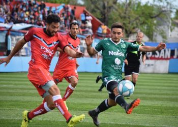 Brown le sacó un empate al puntero pero sigue sin ganar de local