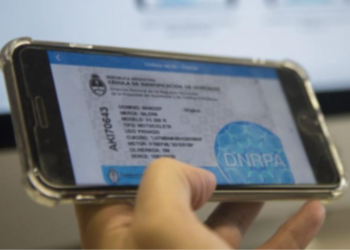 Adiós a la tarjeta azul: el nuevo trámite para que otra persona conduzca tu auto