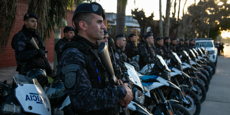 Realizaron otro megaoperativo policial en Calzada, Mármol y Adrogué