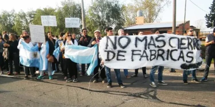 Ya cerraron 16.500 pequeñas y medianas empresas en lo que va del año