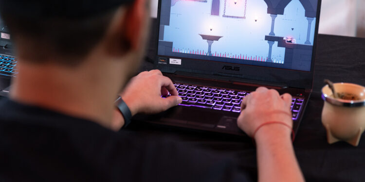 La UNaB inscribe para su diplomatura en videojuegos