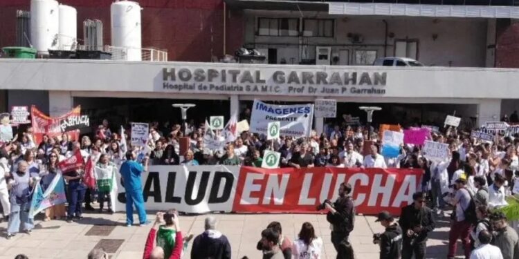 El gobierno aplica su política de ajuste en el Garrahan y los trabajadores denuncian vaciamiento