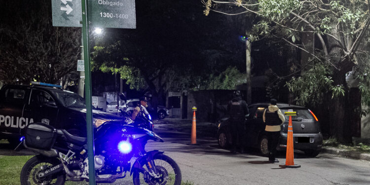 Siguen los operativos de saturación y control vehicular en barrios de Brown