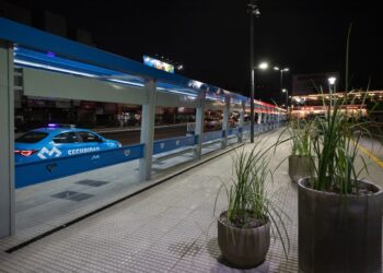 Lanús: reabrieron la nuevas dársenas y reubicaron todas las paradas de colectivos