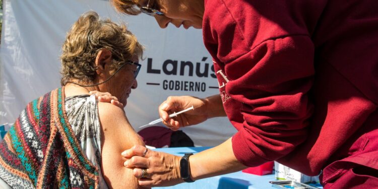 Lanús aplicará vacunas contra el dengue de forma gratuita