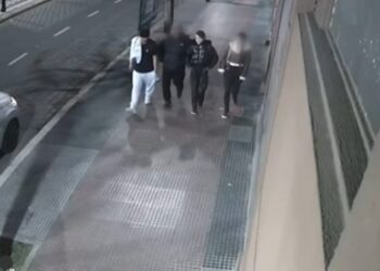 El prófugo más buscado por el triple crimen es un menor de Claypole y le dicen «El Gordo» Dylan