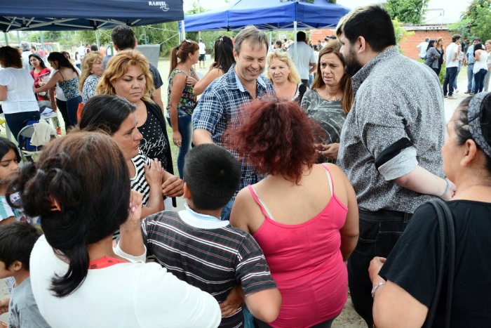 El Municipio de Brown presente en el Barrio Ona de Malvinas, con obras y servicios