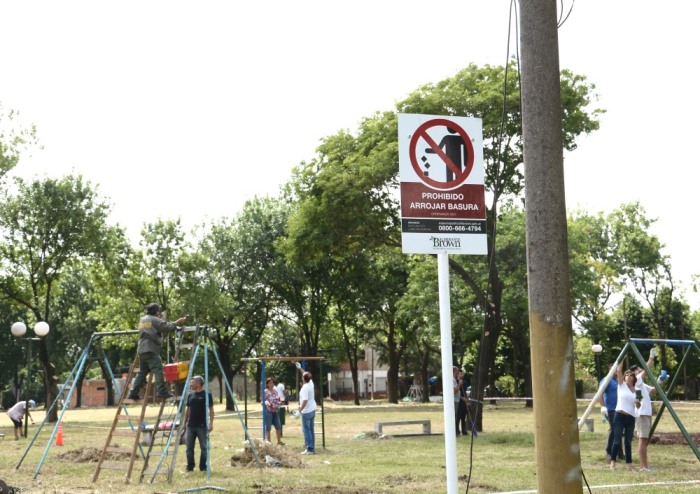 ​El Programa “El Municipio en los Barrios” llegó con obras y servicios a Claypole