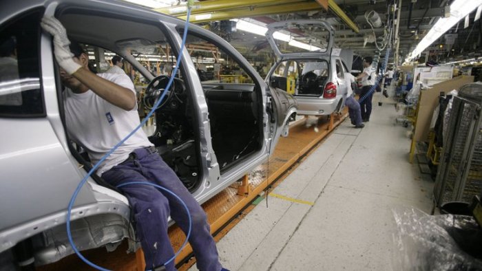 El trabajo en blanco volvio a caer en agosto