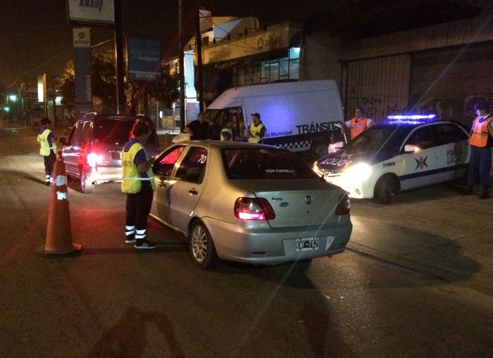 Operativo antipicadas en Burzaco: secuestraron automóviles y motos