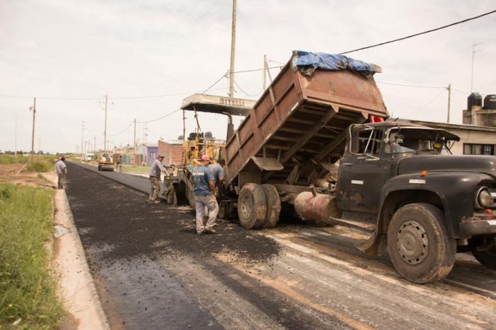 Obras de asfalto en Glew