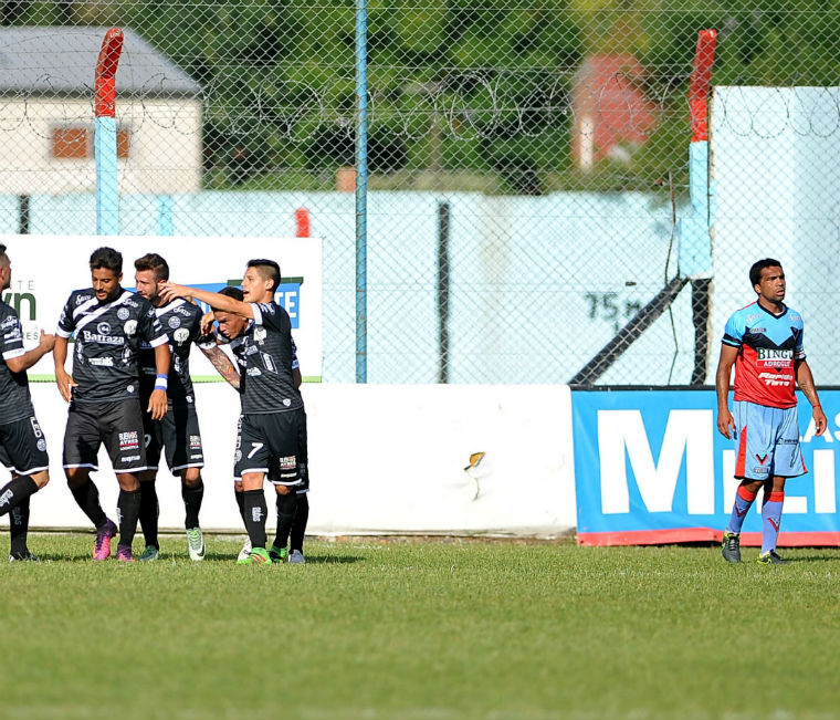 Un Brown de Adrogué sin reacción perdió por goleada ante All Boys