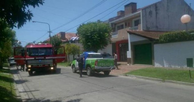 Quilmes: agoniza una joven prendida fuego por el novio