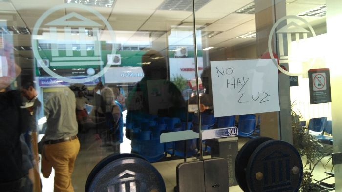 Comerciantes advierten que los cortes de luz afectan las ventas