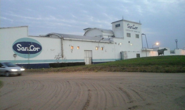 Para evitar ser despedidos, empleados de Sancor aceptaron cobrar  menos