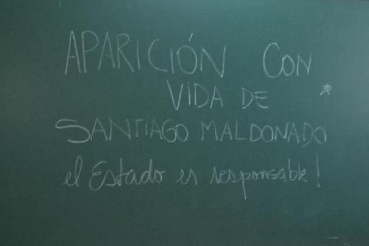 Las escuelas de todo el país realizarán jornadas para exigir la aparición de Santiago Maldonado