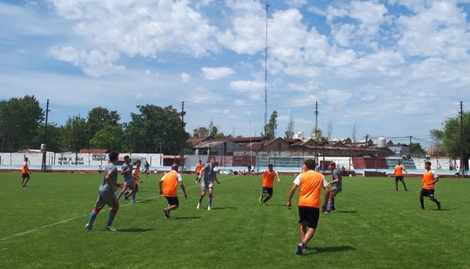 Brown de Adrogué le ganó un amistoso a UAI Urquiza