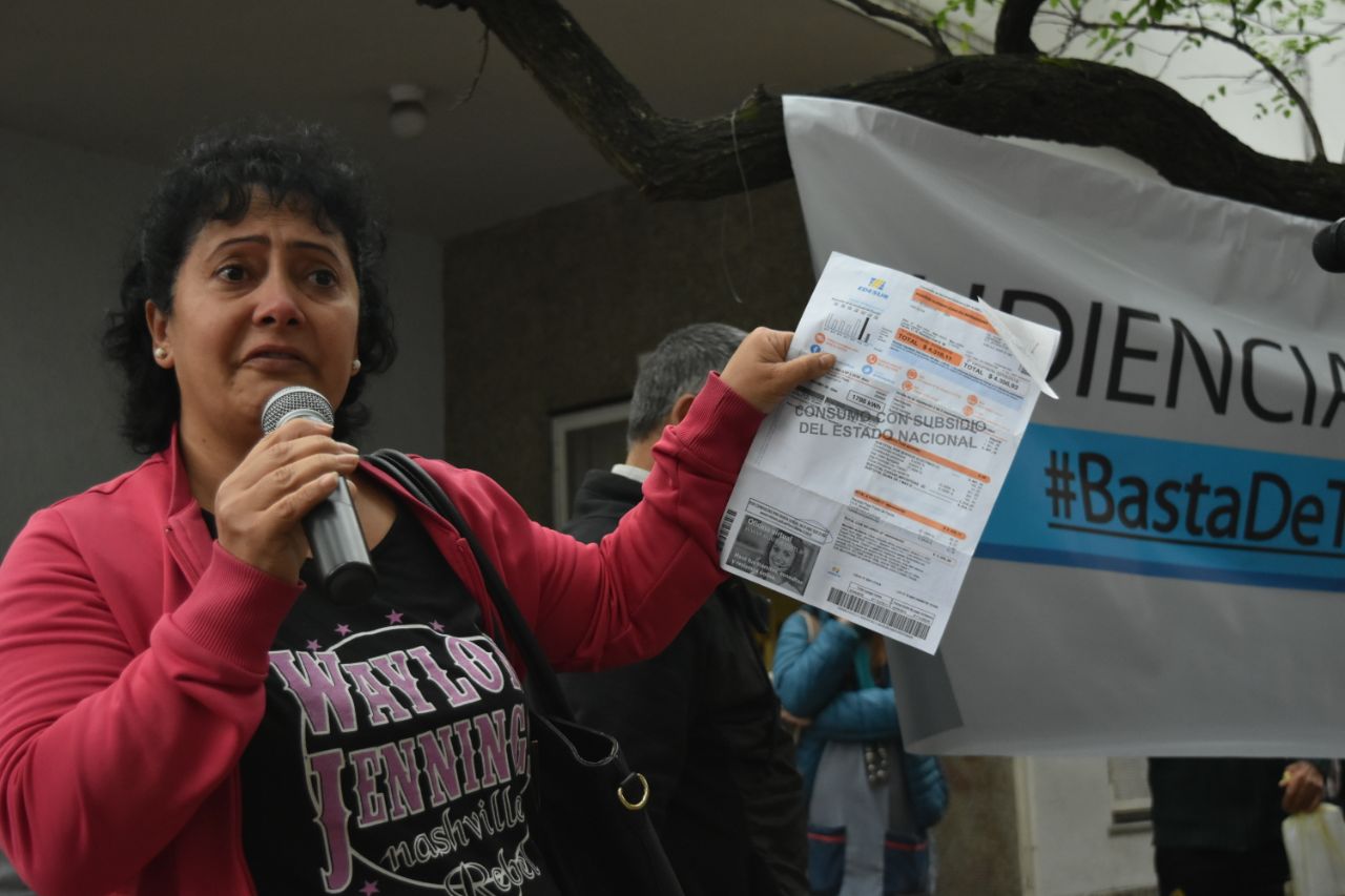 Adrogué: vecinos participaron de la audiencia pública en Edesur contra los tarifazos