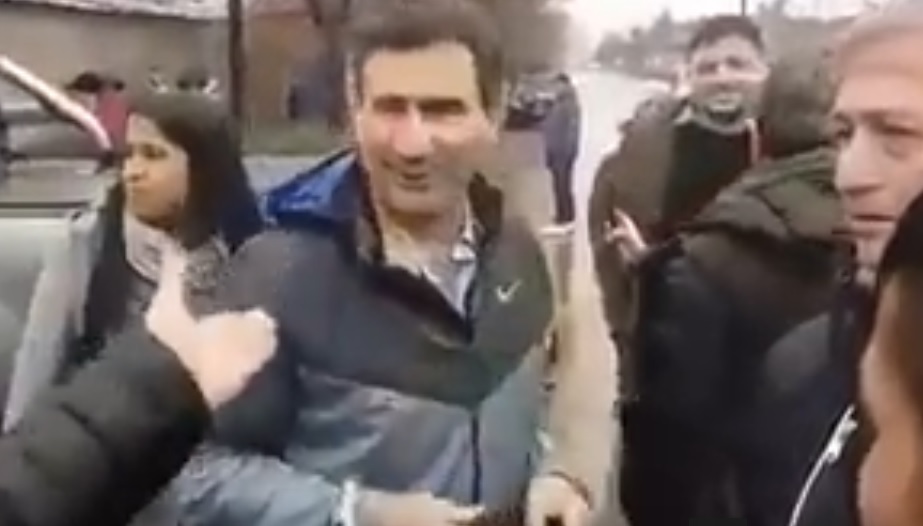 En Calzada, los vecinos echaron a Regazzoni en una jornada de timbreo