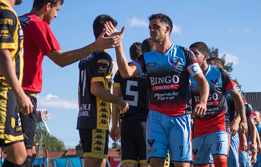 Brown vuelve al ruedo oficial en Adrogué y ante los tandilenses