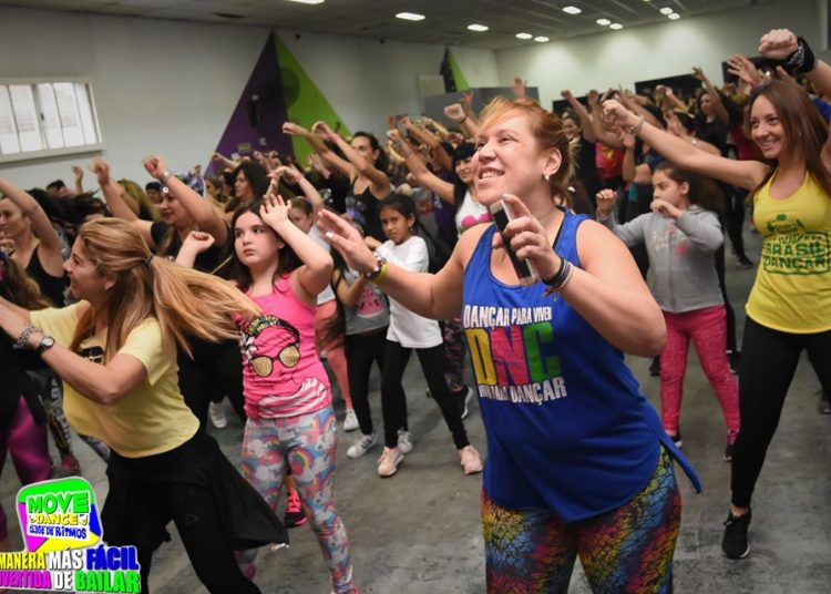 Realizan en Temperley un Zumbathon para ayudar a los chicos discapacitados