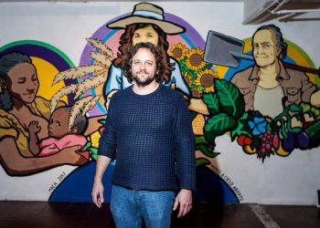 Charla sobre agroquímicos en Lomas: «Somos 44 millones de fumigados»