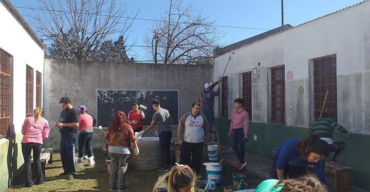 Las cooperadoras escolares de Brown conmemoran su día en Burzaco