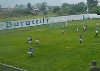 Claypole lo dio vuelta en cinco minutos y está a cuatro del líder
