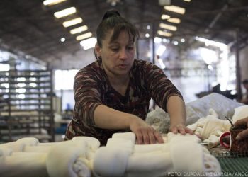 Wilde: recuperaron una fábrica y la reinauguraron como cooperativa