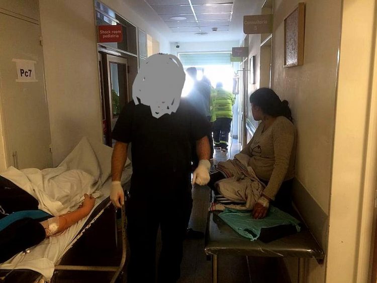Hay más de 30 pacientes internados en los pasillos del Meléndez y no hay suero