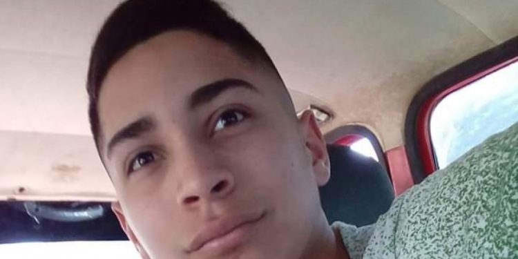 Lomas: marcharon en reclamo de justicia por el crimen de un joven de 23 años