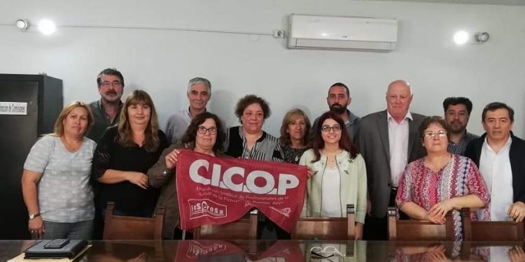 Concejales de Brown recibieron a profesionales del Oñativia, que hoy marchan a La Plata por el freno de las obras