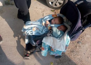 Padre adicto abandonó a gemelos de tres meses en Lomas