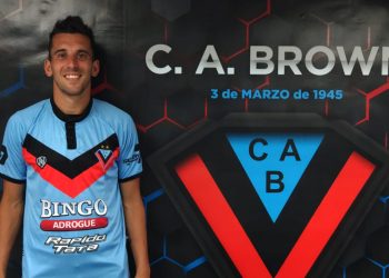 El Tricolor sumó un refuerzo y choca hoy con Chacarita