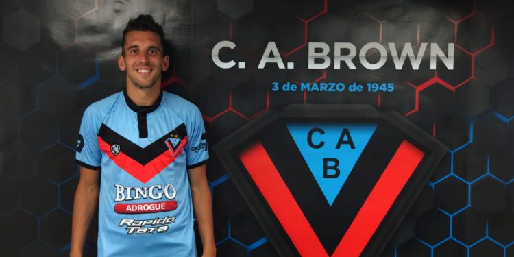 El Tricolor sumó un refuerzo y choca hoy con Chacarita