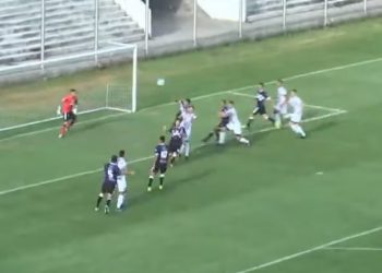 A Claypole se lo dieron vuelta y perdió la chance de gritar campeón