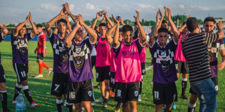 Claypole cerró con un triunfo un semestre memorable