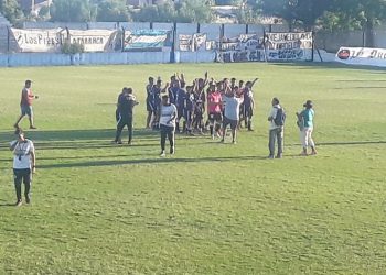 Claypole le ganó al campeón y está a un paso de la Copa Argentina