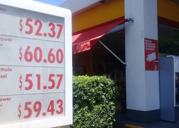 Macri subió el impuesto y diciembre arrancó con un nuevo aumento de los combustibles
