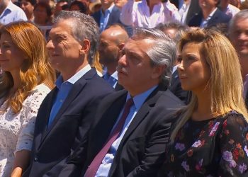 Alberto y Macri comparten una misa «por la unidad y la paz» en Luján