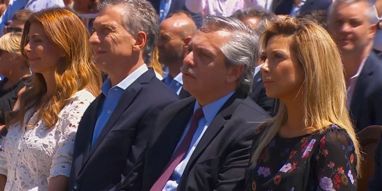 Alberto y Macri comparten una misa «por la unidad y la paz» en Luján