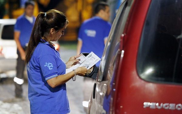 Realizan controles viales con alcoholemia en plaza Brown y otros puntos del distrito