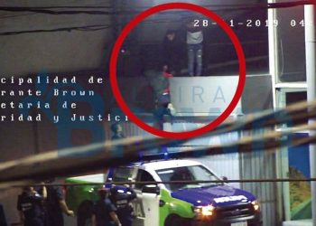 Por las cámaras, frustraron un robo en una concesionaria de Adrogué