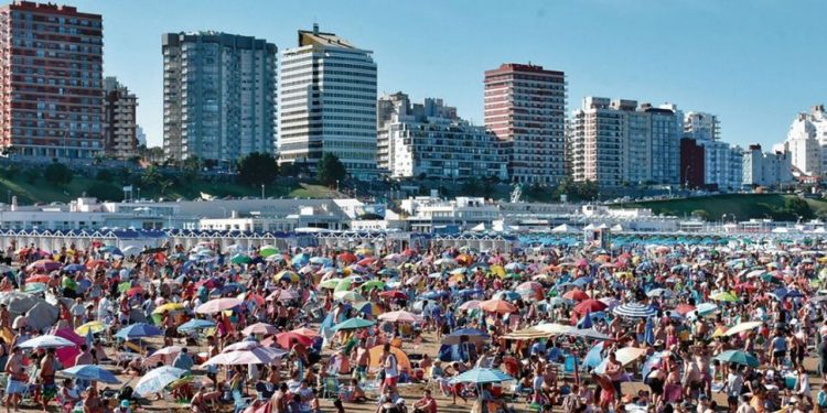 Aseguran que será «la mejor temporada turística en 5 años» en la  provincia de Buenos Aires