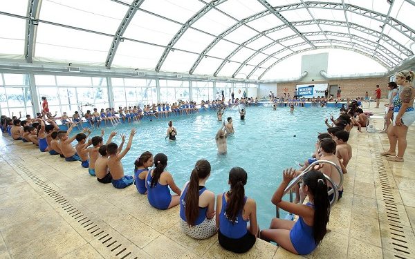 Brown: miles de chicos y adultos mayores participan de la colonia municipal de verano