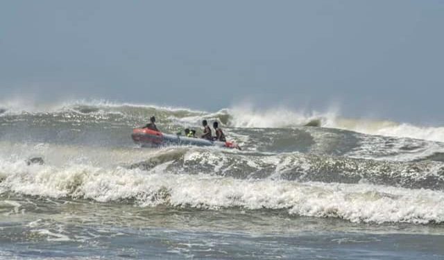 Nadador de Adrogué: se espera un milagro y los organizadores no se hacen responsables