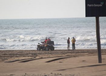 Familiares y amigos del nadador de Adrogué viajaron a buscarlo, a 8 días de la desaparición