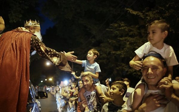 La caravana de los Reyes Magos llega a Burzaco, Calzada, Claypole y Rivadavia