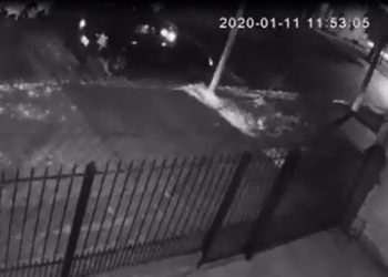 En un minuto: así roba en José Mármol la banda del auto negro