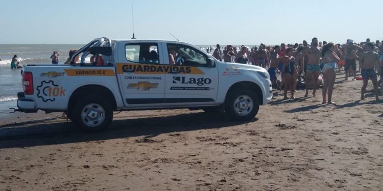 Murió un vecino de Longchamps en la playa de Monte Hermoso